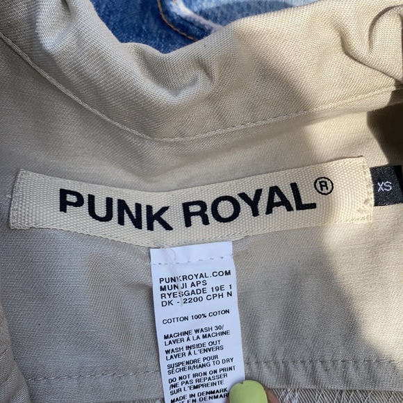 PUNK ROYAL Fitted one button short blazer- lightly worn great condition!! - Picture 2 of 4